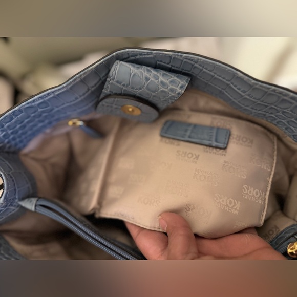 Vintage Michael Kors Blue Denim and Croc-Embossed Hamilton Tote - Picture 13 of 15